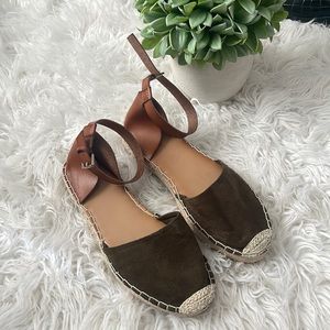 Old navy Olive Green and Tan Espadrilles flats Sz 7.